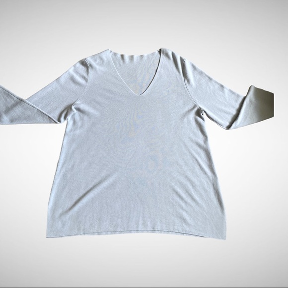 Eileen Fisher Superfine Merino Wool V-Neck Sweater Light Blue XS NWOT - Picture 5 of 10